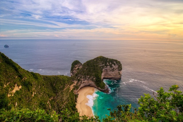 Kelingking Beach
