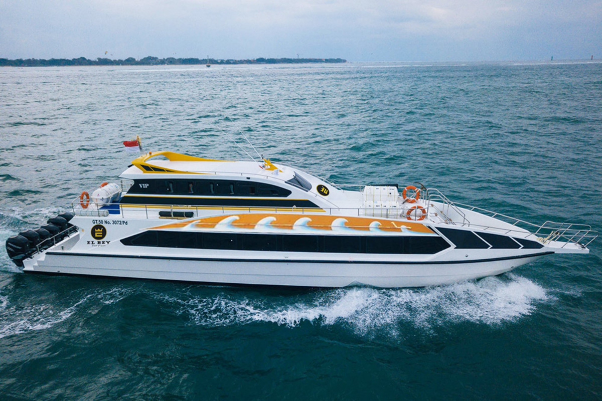 Private Fast Boat