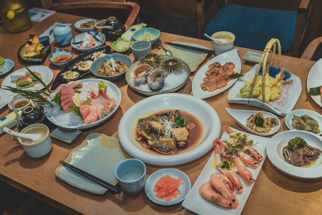 Enjoy Seafood on the Jimbaran Coast