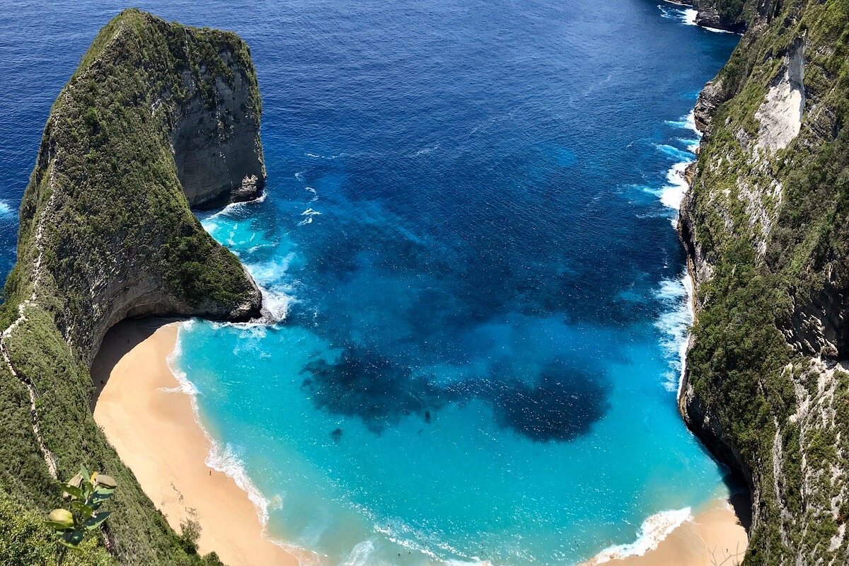 Kelingking Beach