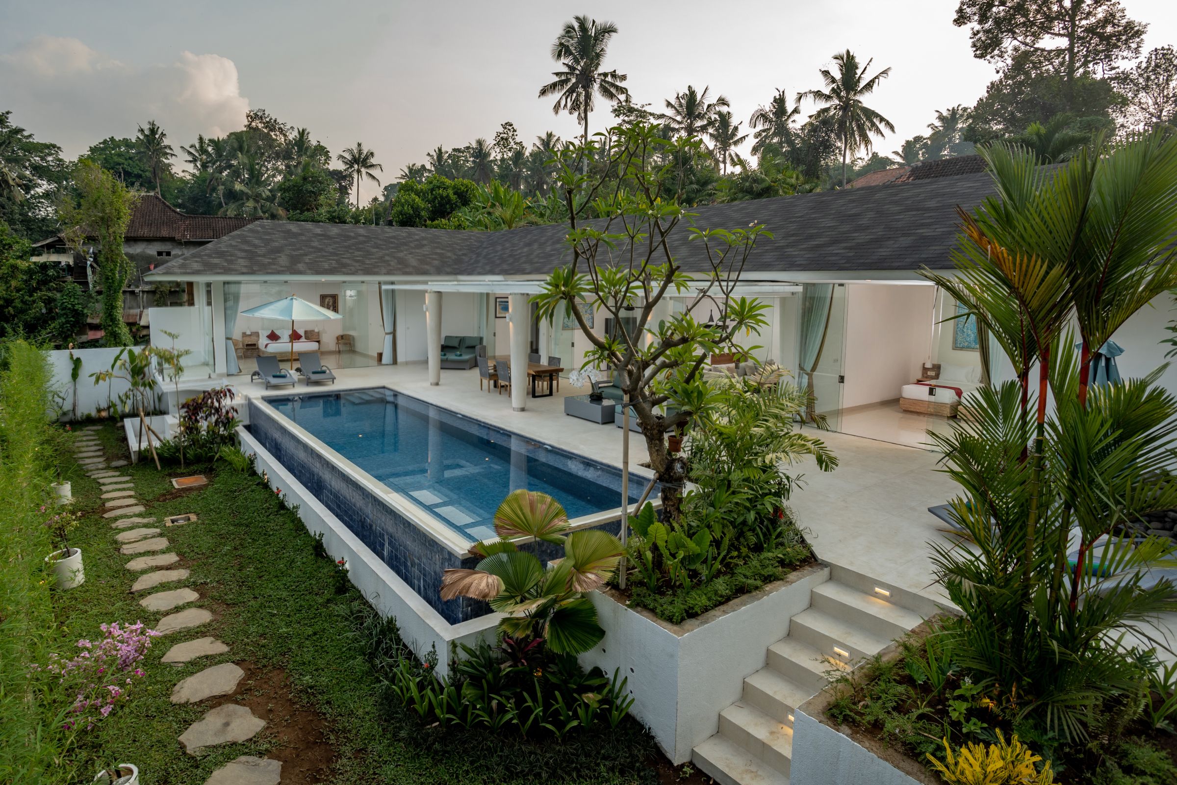 AR Villa Sayan