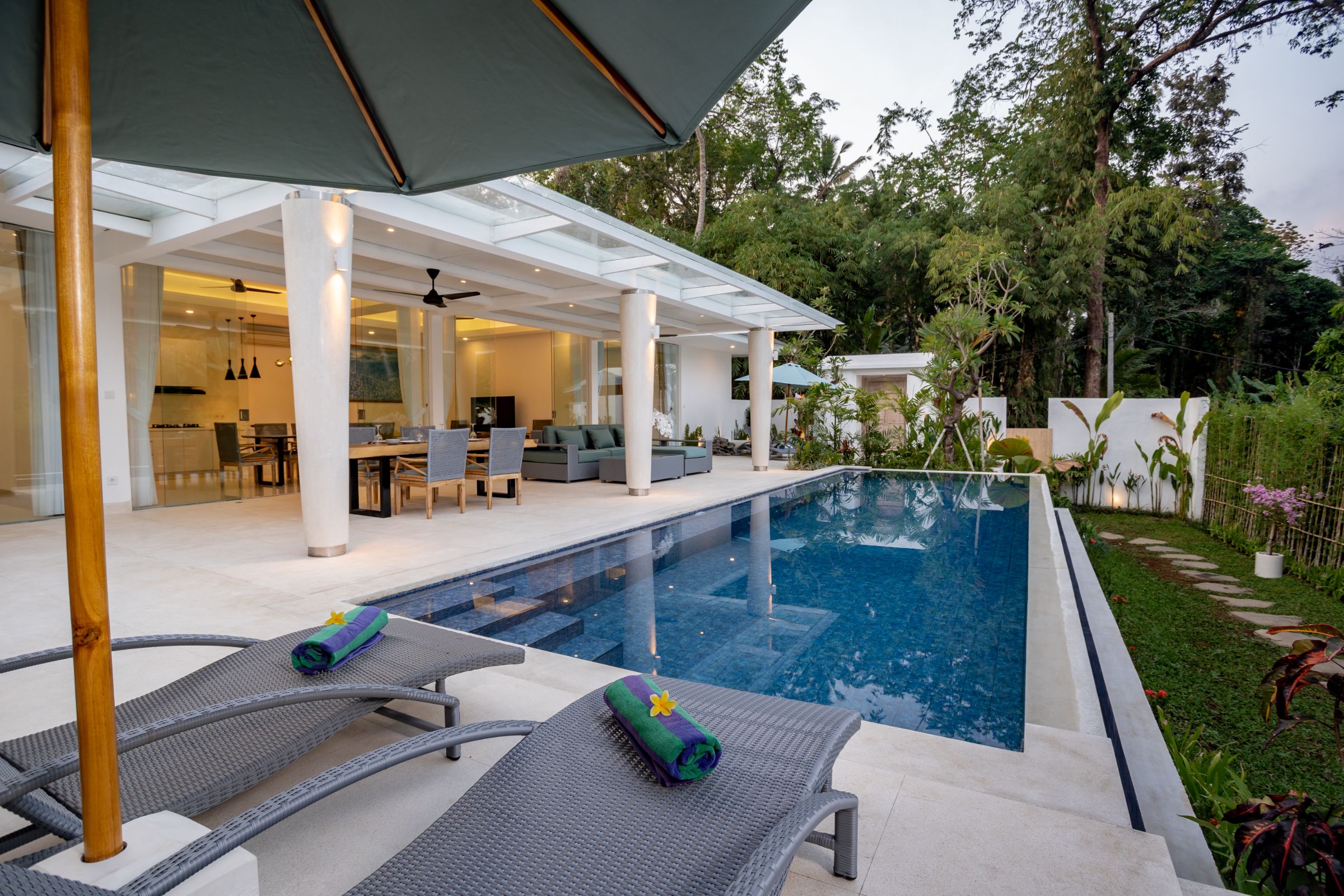 AR Villa Sayan